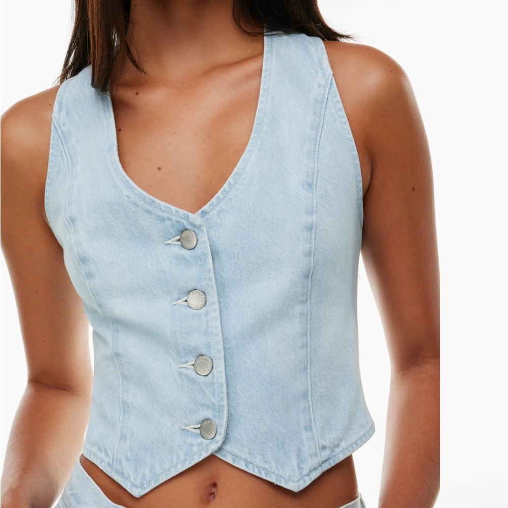 The 90’s MIA Denim Vest